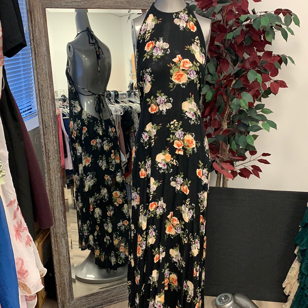 EUC FREE PEOPLE MAXI HALTER DRESS